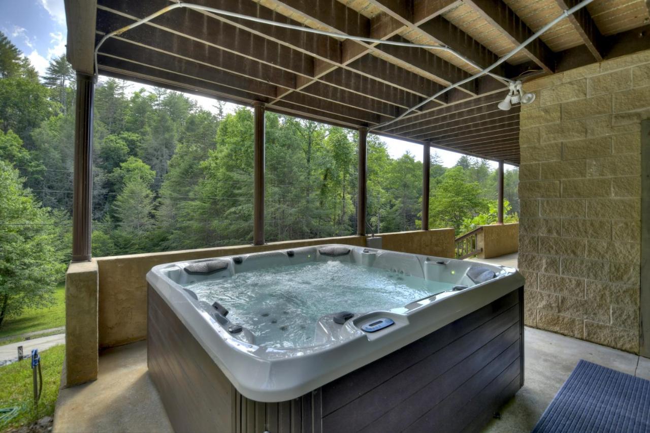 The Chariot - Creek Front With Hottub, Fire Pits, Billiards, Ev Charger - Sandalwood Stays Блу Ридж Екстериор снимка