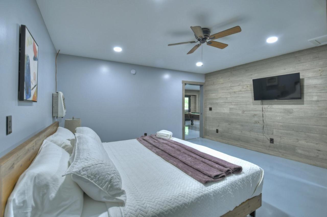 The Chariot - Creek Front With Hottub, Fire Pits, Billiards, Ev Charger - Sandalwood Stays Блу Ридж Екстериор снимка
