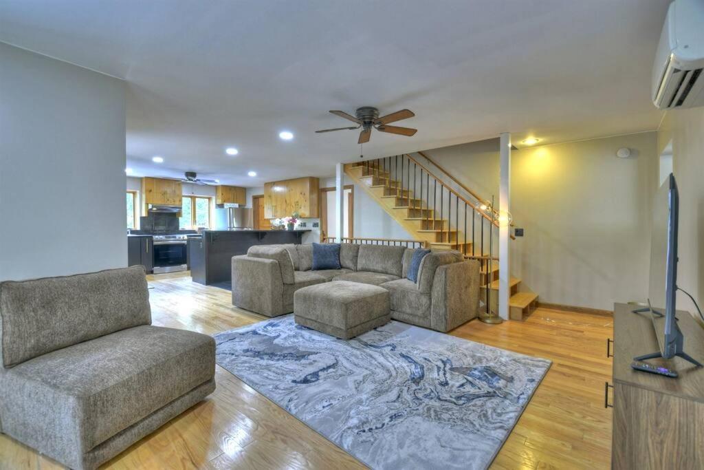 The Chariot - Creek Front With Hottub, Fire Pits, Billiards, Ev Charger - Sandalwood Stays Блу Ридж Екстериор снимка