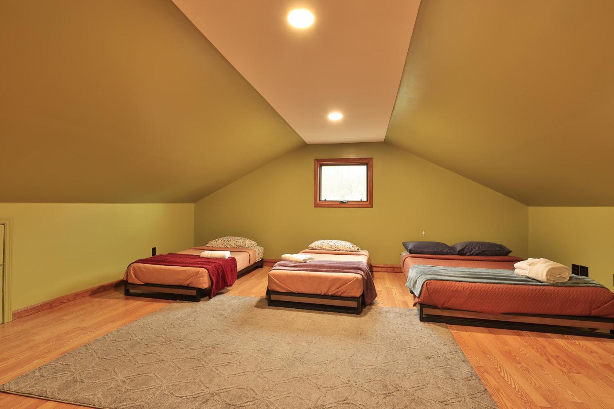 The Chariot - Creek Front With Hottub, Fire Pits, Billiards, Ev Charger - Sandalwood Stays Блу Ридж Екстериор снимка
